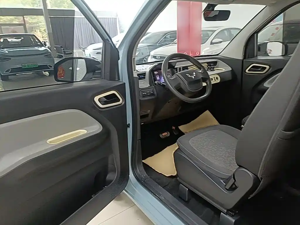 Wuling MINIEV — миниатюра 16