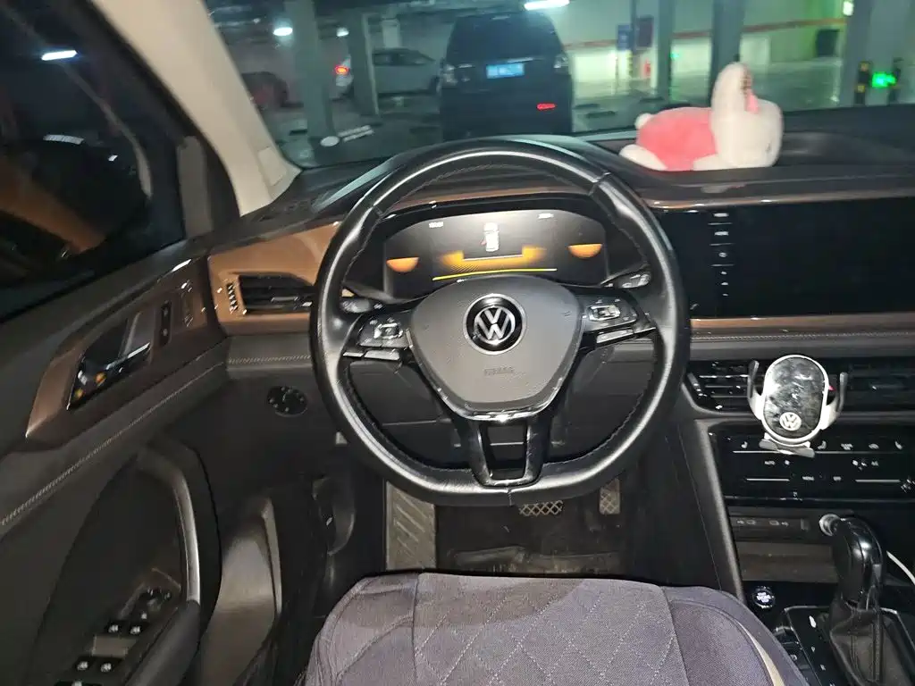 Volkswagen Tharu — миниатюра 6