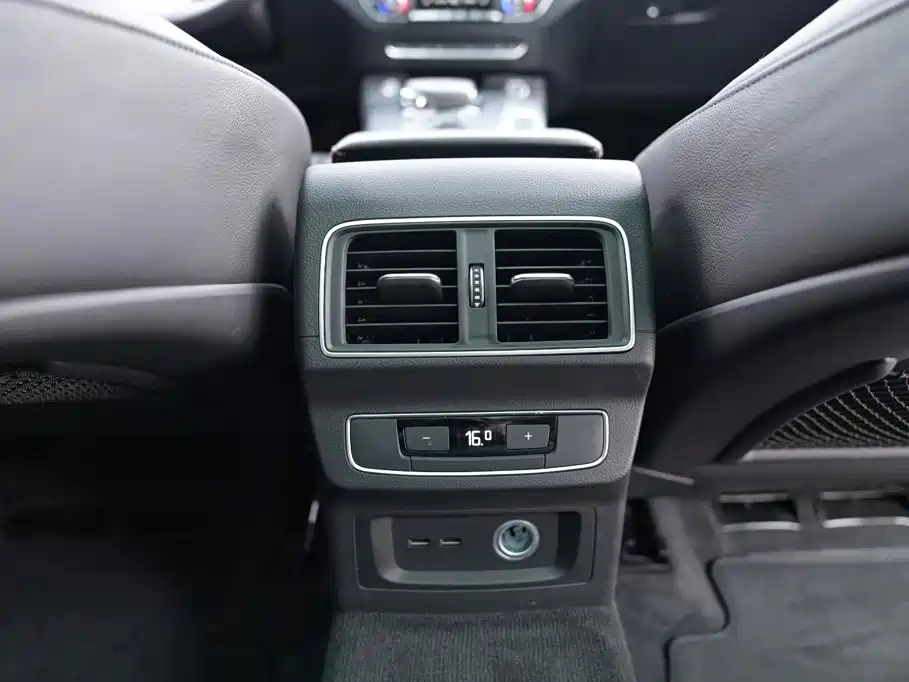 Audi Q5L — миниатюра 15