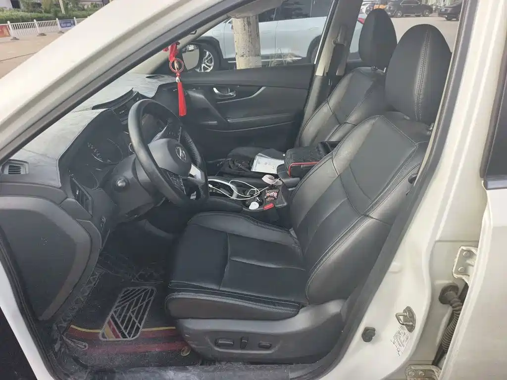 Nissan X-Trail — миниатюра 8