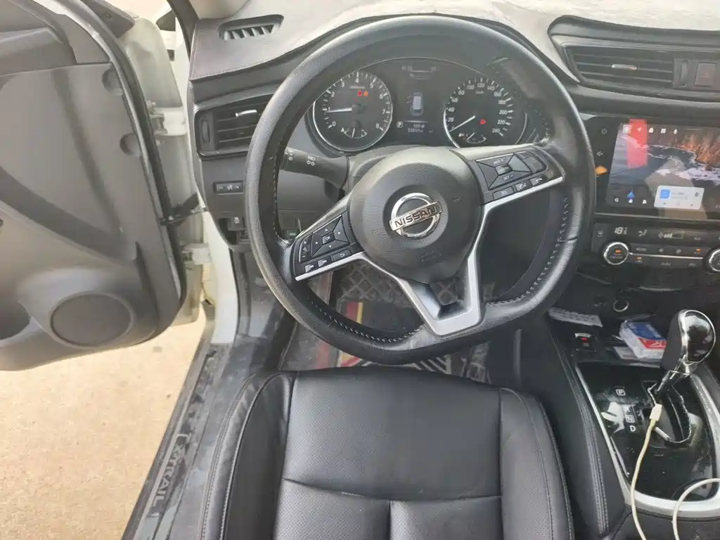Nissan X-Trail — миниатюра 3