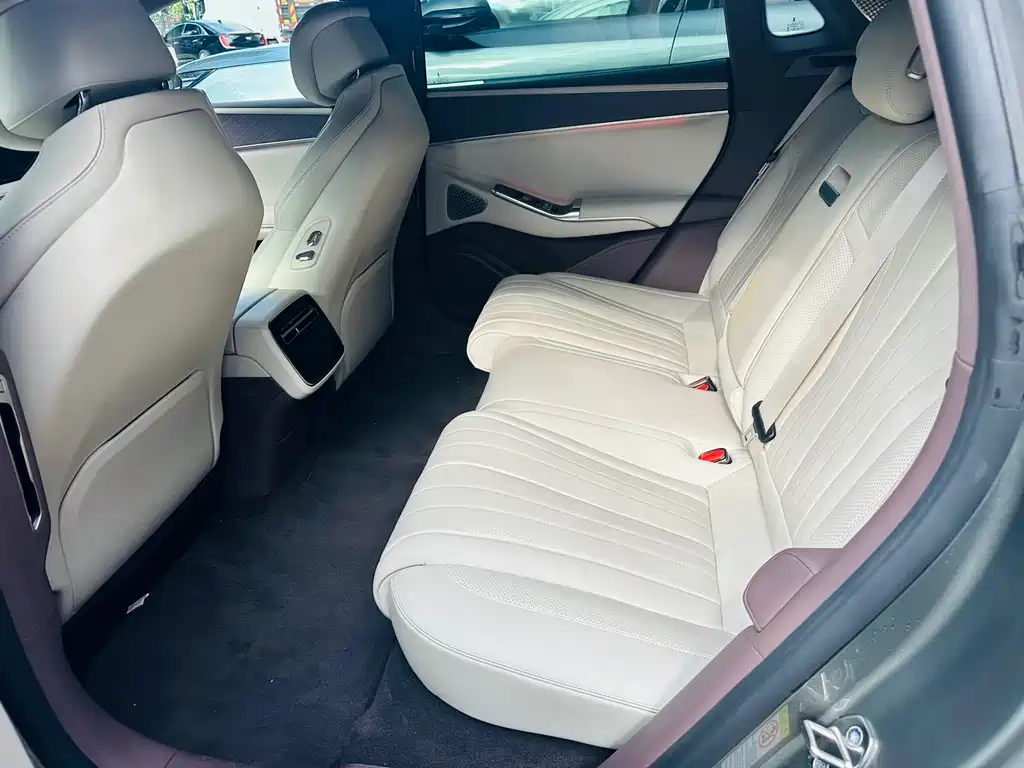 Denza Z9GT 2024 1100 Ultra