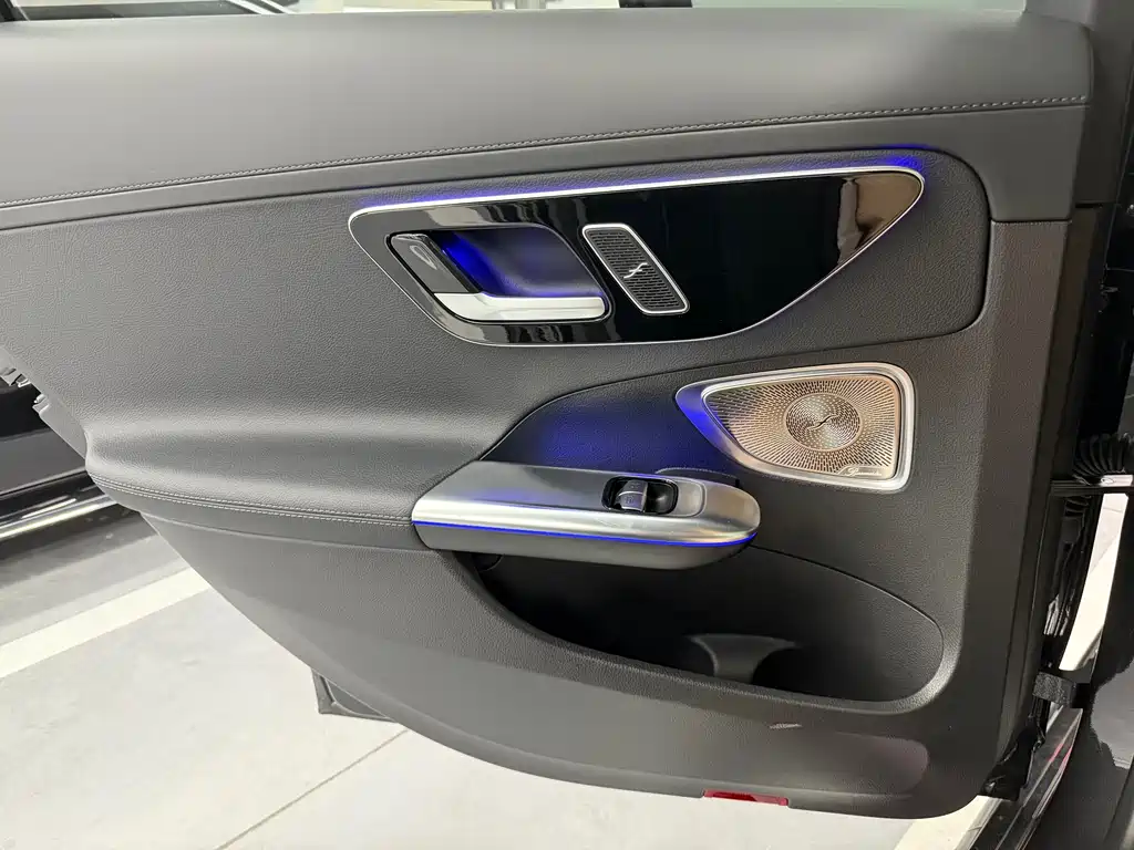 Mercedes-Benz C-Class C 2025 C 260 L Sport