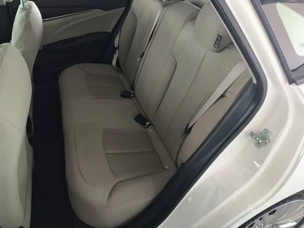 Buick Excelle — миниатюра 17