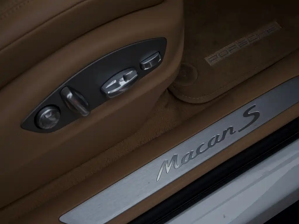 Porsche Macan — миниатюра 18