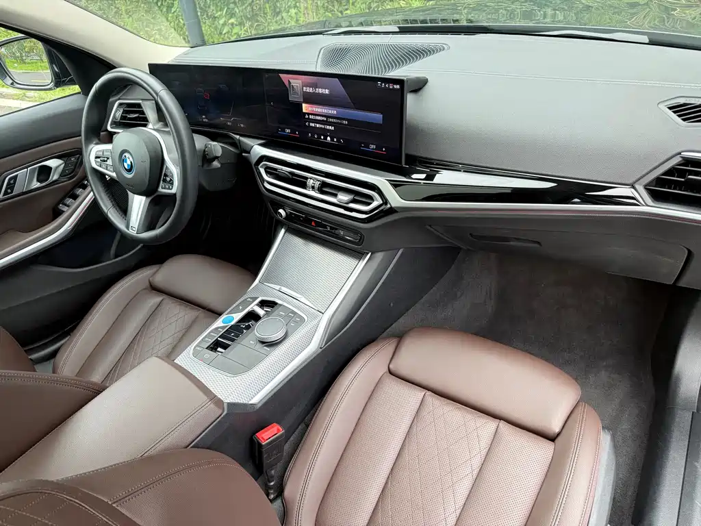 BMW i3 — миниатюра 11