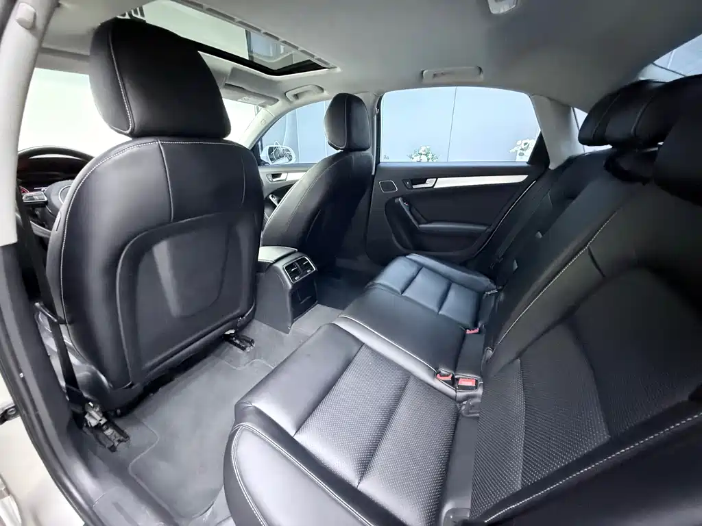 Audi A4L — миниатюра 7