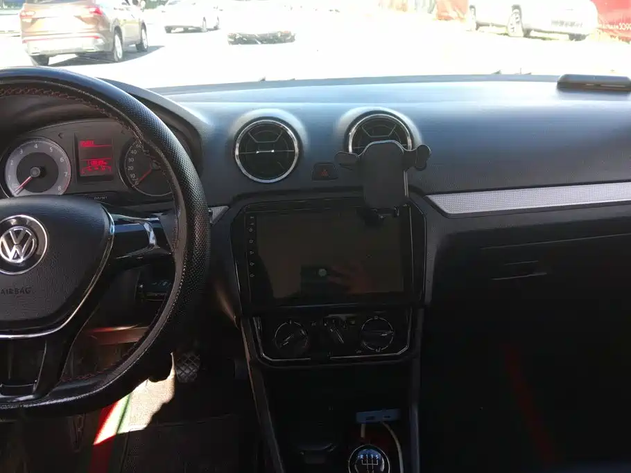 Volkswagen Jetta — миниатюра 13