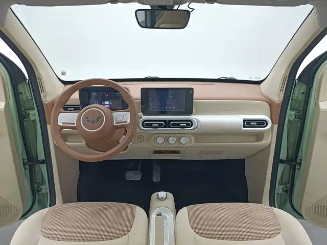 Wuling MINIEV — миниатюра 6
