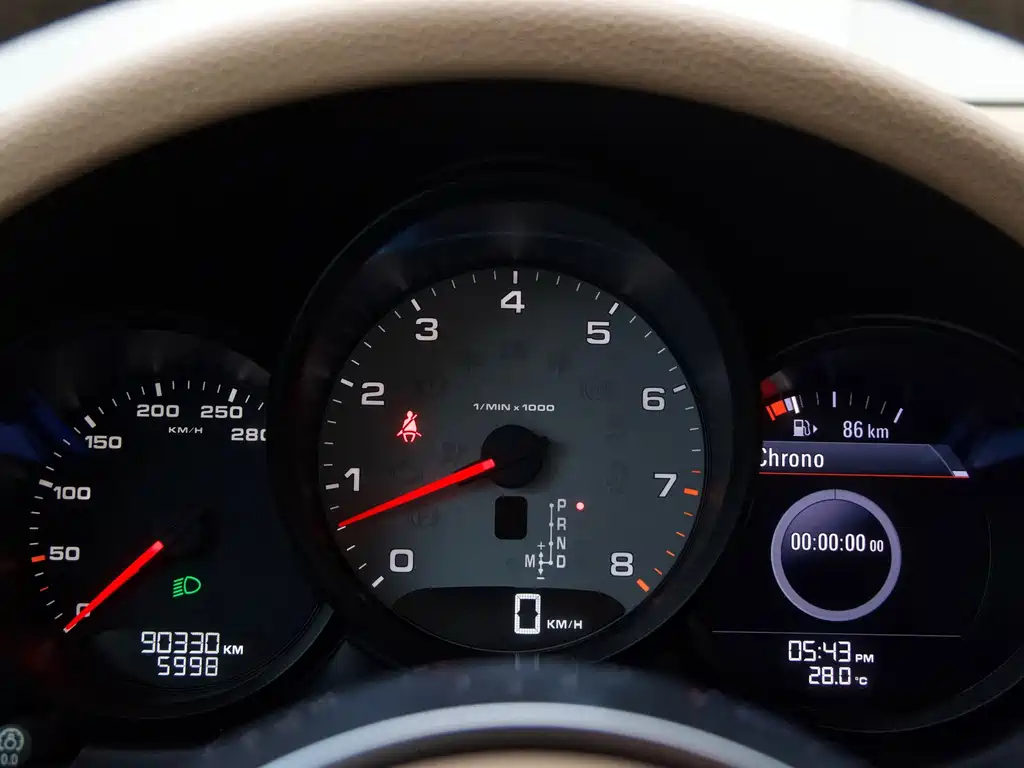 Porsche Macan — миниатюра 14