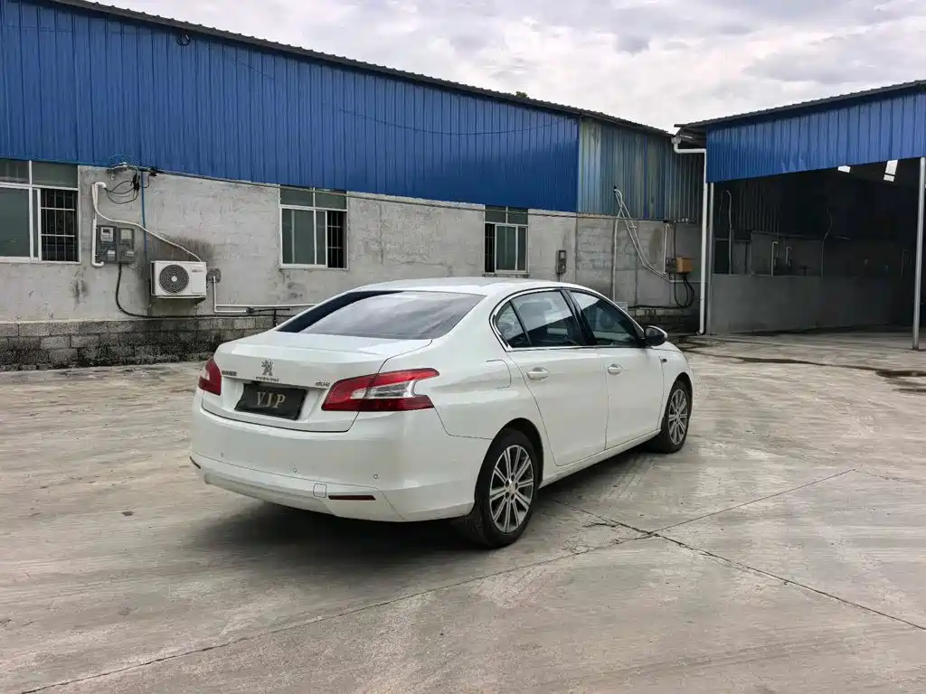 Peugeot 408 — миниатюра 4