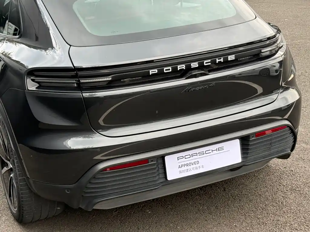 Porsche Macan EV — миниатюра 7