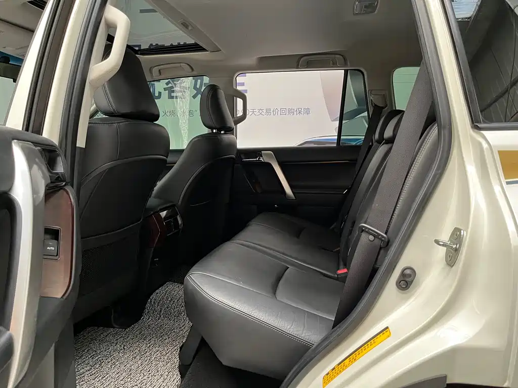 Toyota Prado — миниатюра 13