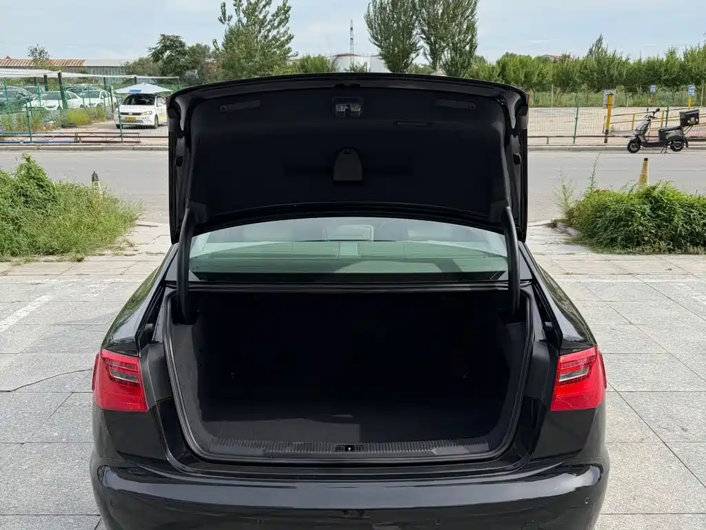 Audi A6L — миниатюра 7