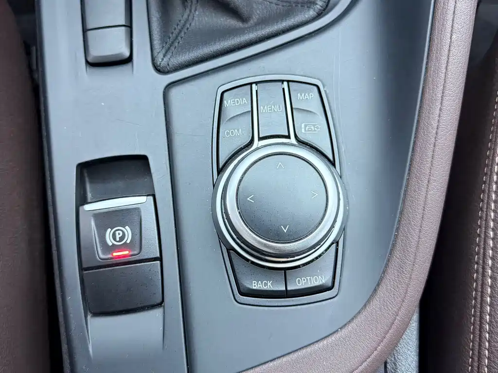 BMW X1 — миниатюра 10