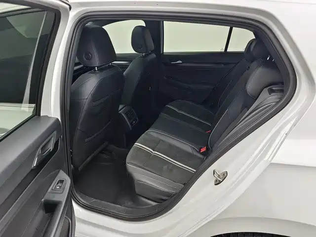 Volkswagen Golf — миниатюра 8