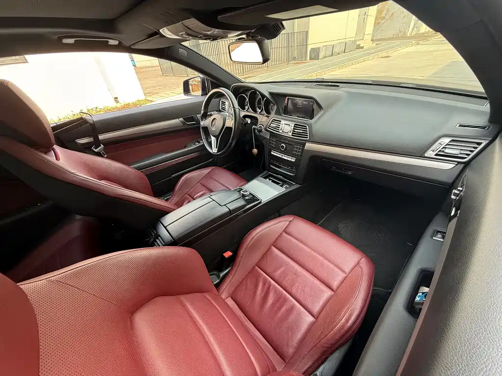Mercedes-Benz E-Class (Import) — миниатюра 6