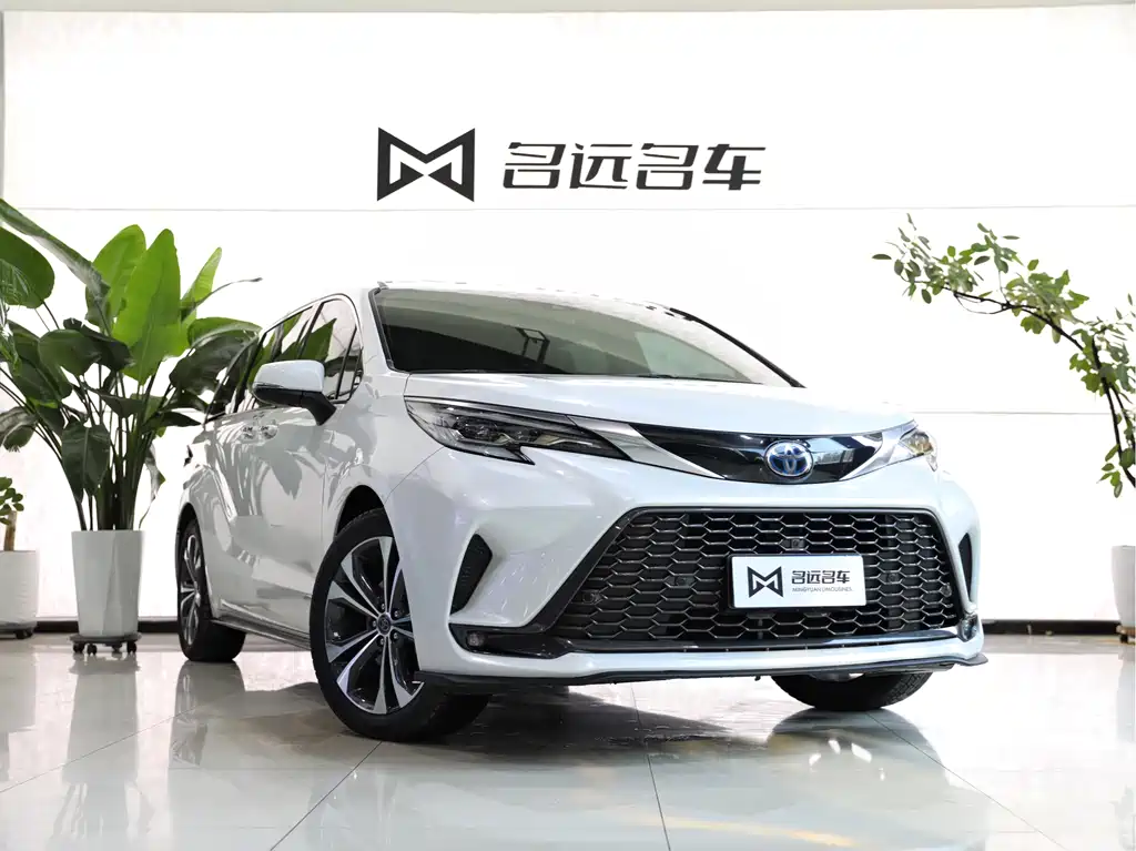 Toyota Granvia 2022 2.5L Flagship