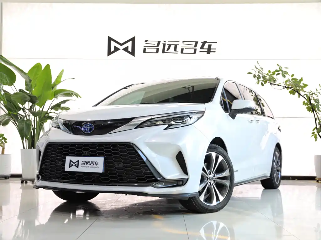 Toyota Granvia 2023