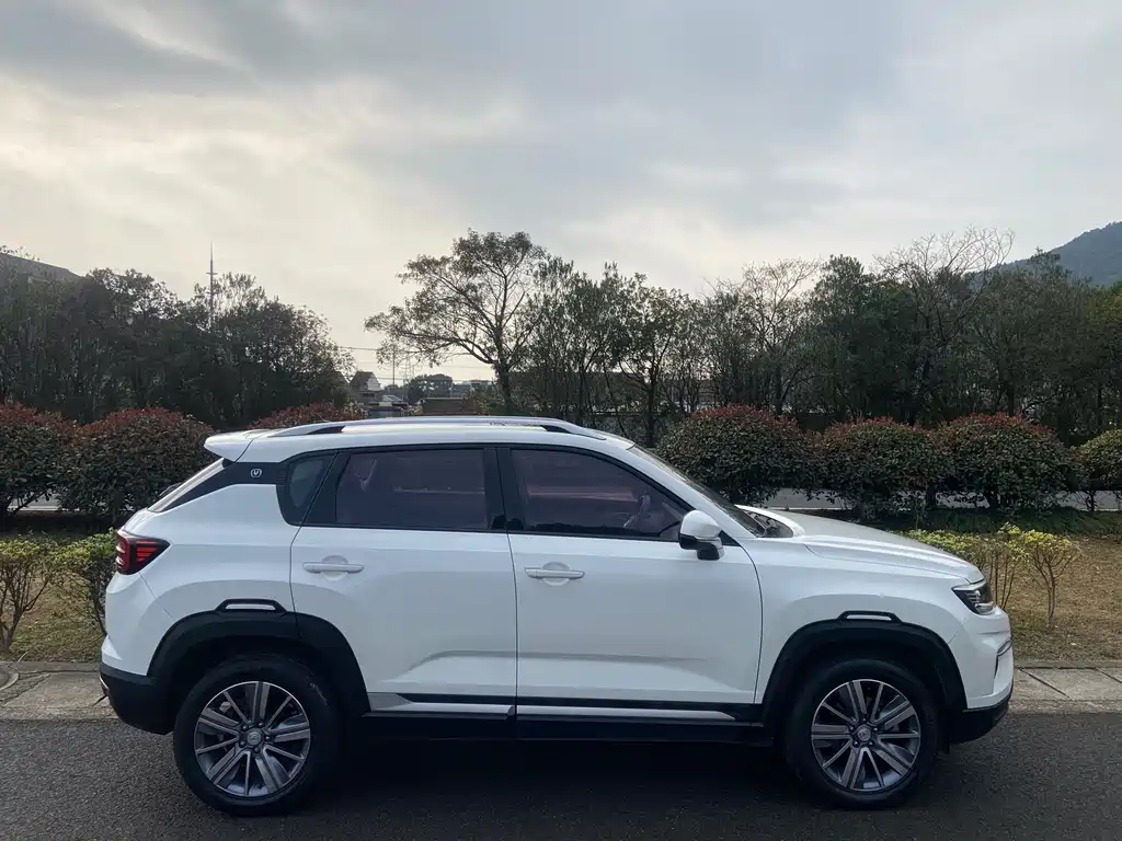 Changan CS35PLUS - фото 13