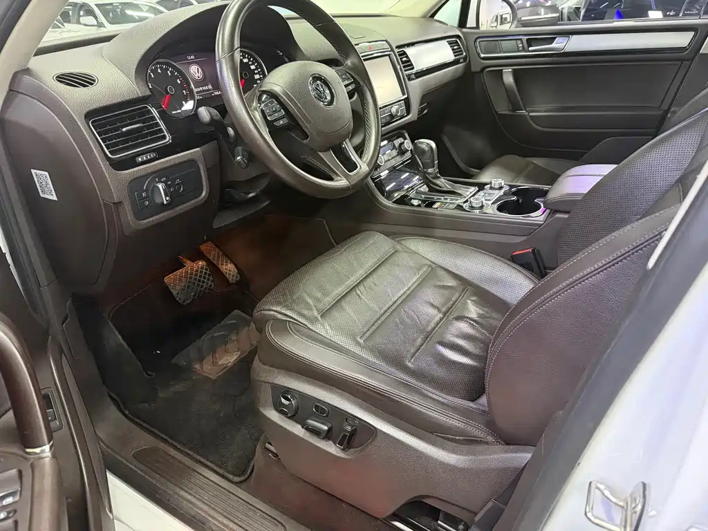 Volkswagen Touareg — миниатюра 10