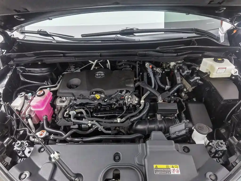 Toyota Granvia 2022 2.5L Luxury