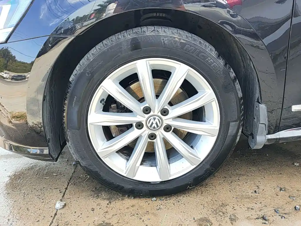 Volkswagen Passat — миниатюра 23