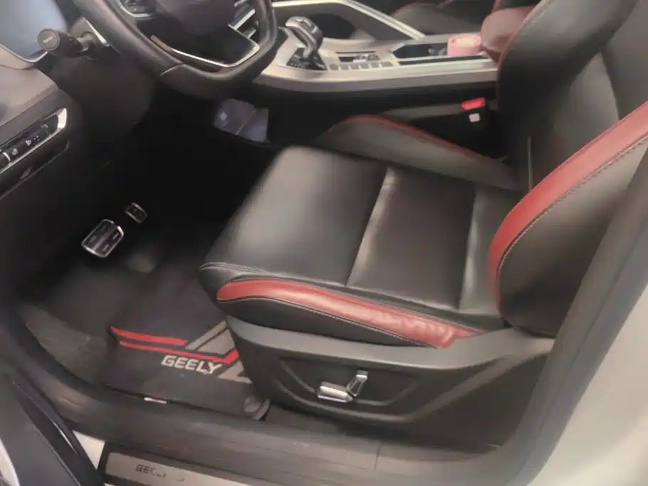 Geely Binyue — миниатюра 9