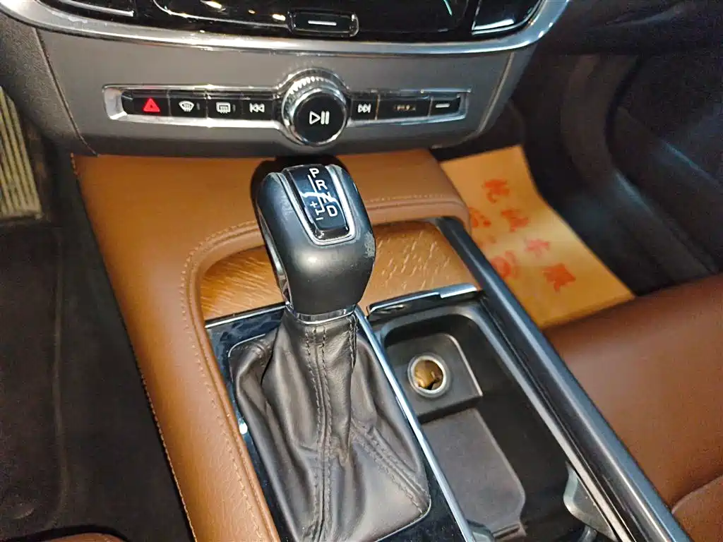 Volvo S90 2020 T5 Luxury