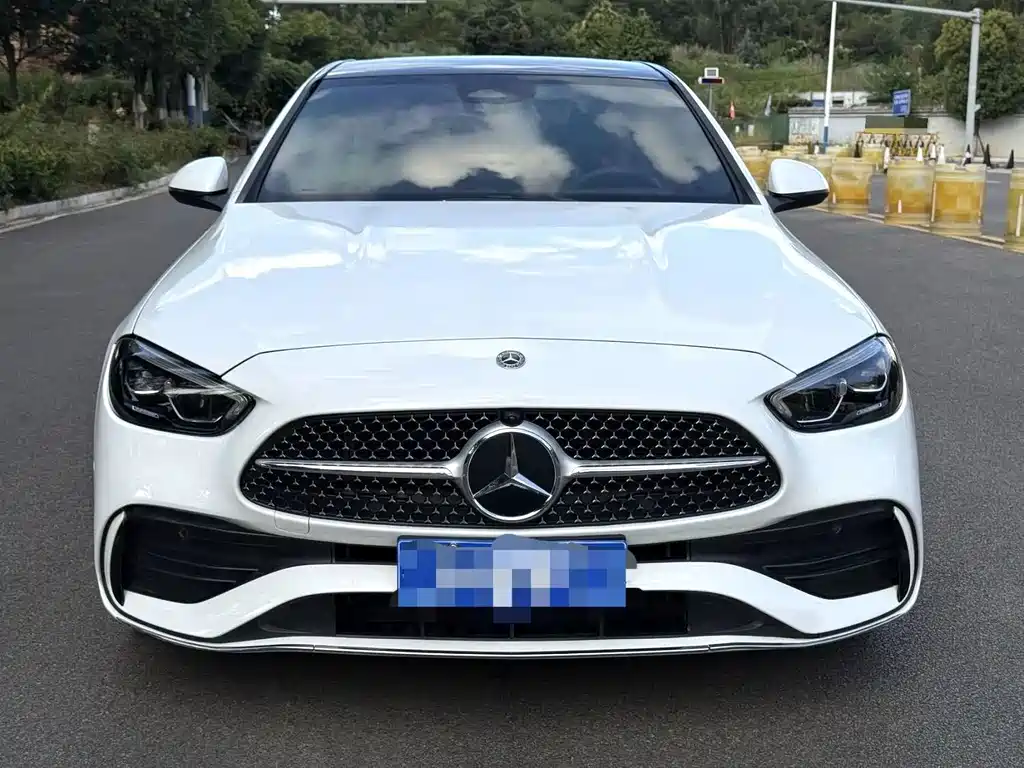 Mercedes-Benz C-Class — миниатюра 2