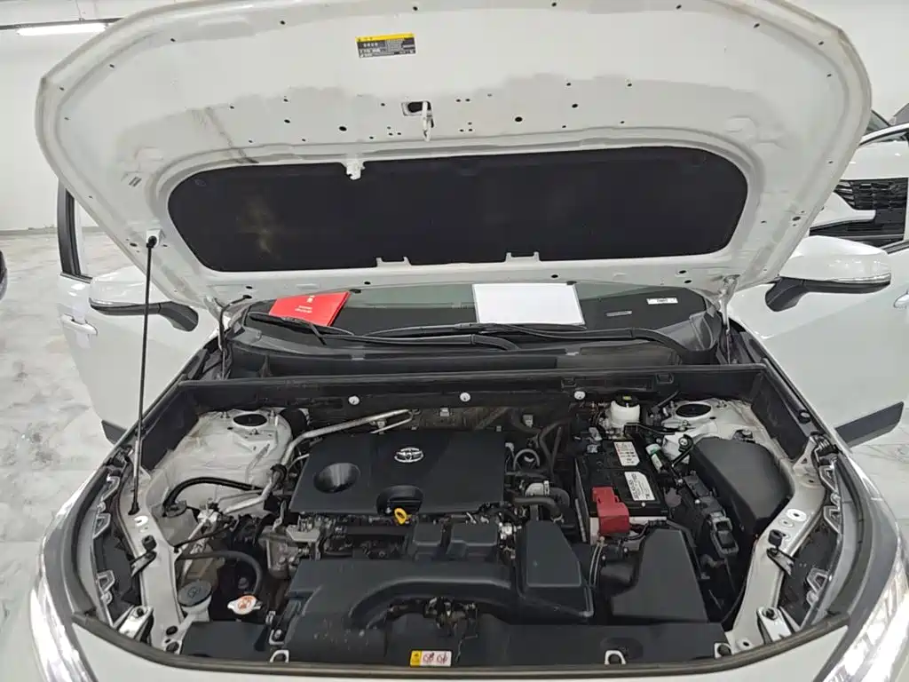 Toyota RAV4 — миниатюра 20