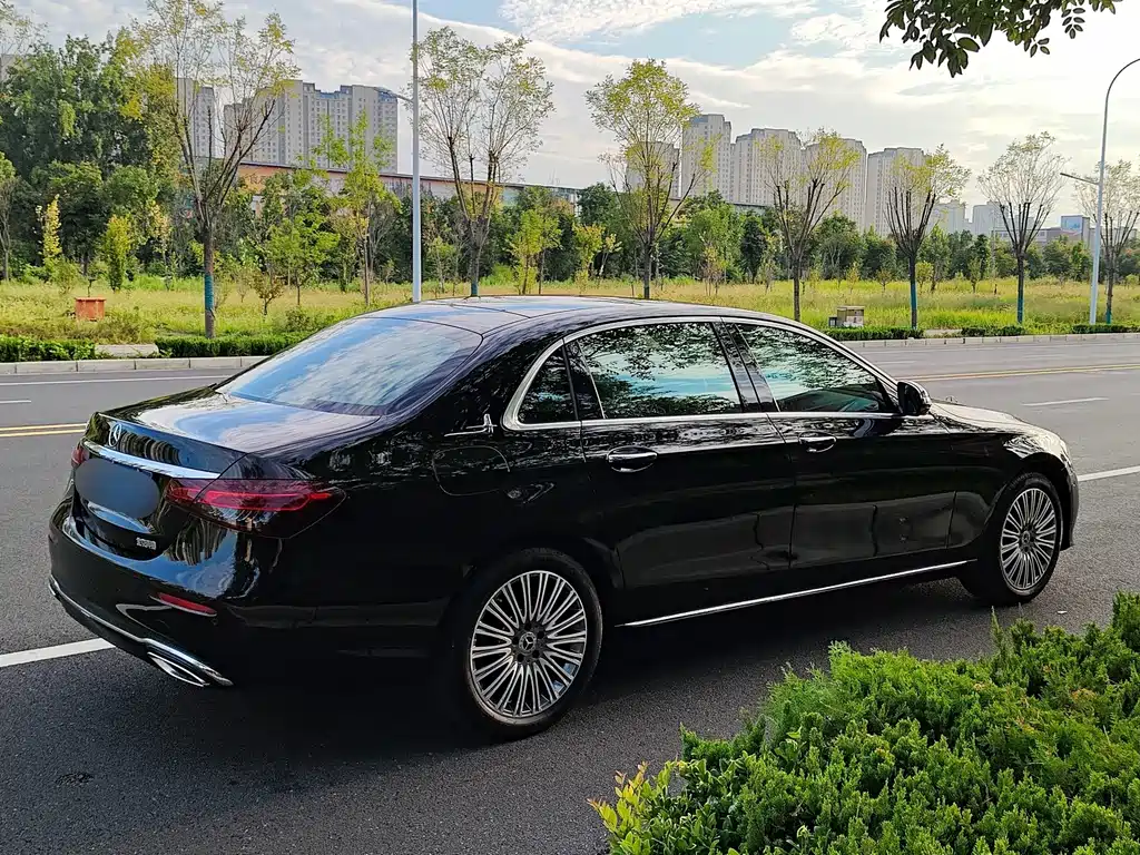 Mercedes-Benz E-Class — миниатюра 35
