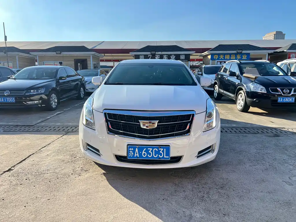 Cadillac XTS