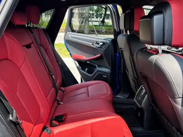 Porsche Macan — миниатюра 6