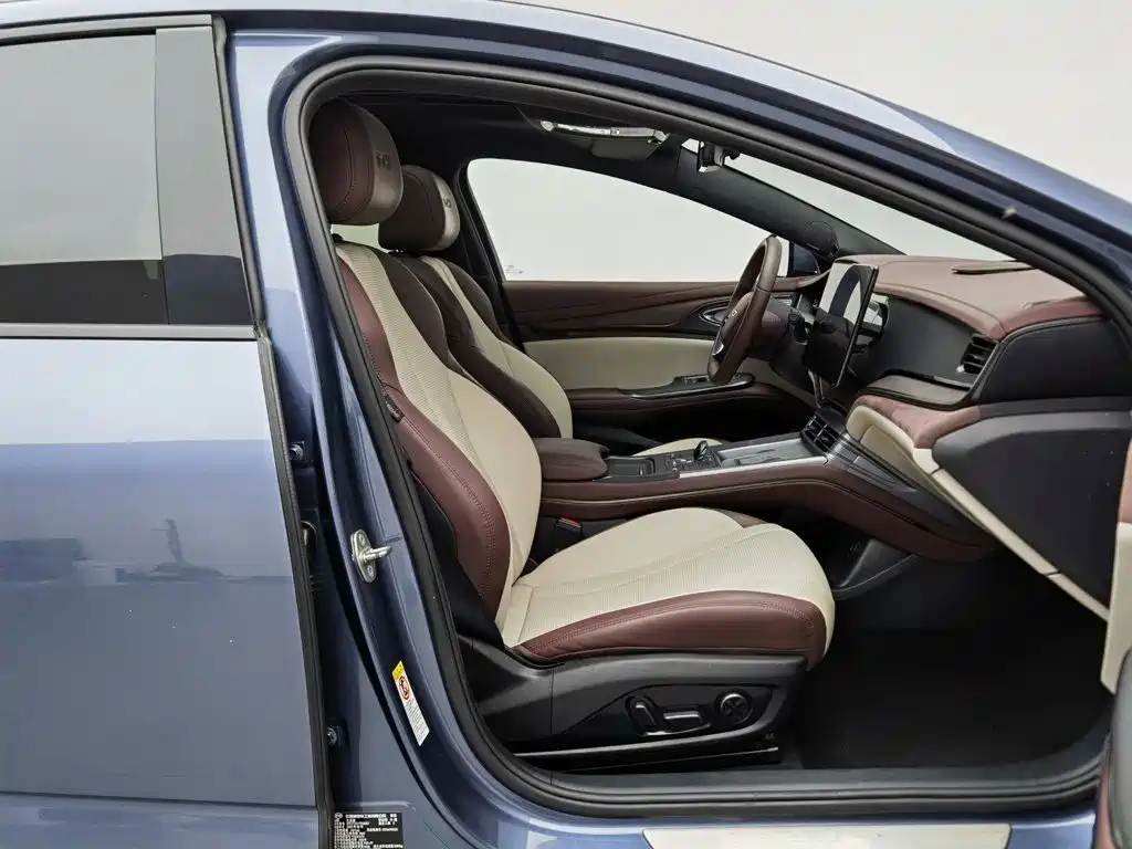 BYD Seal — миниатюра 23