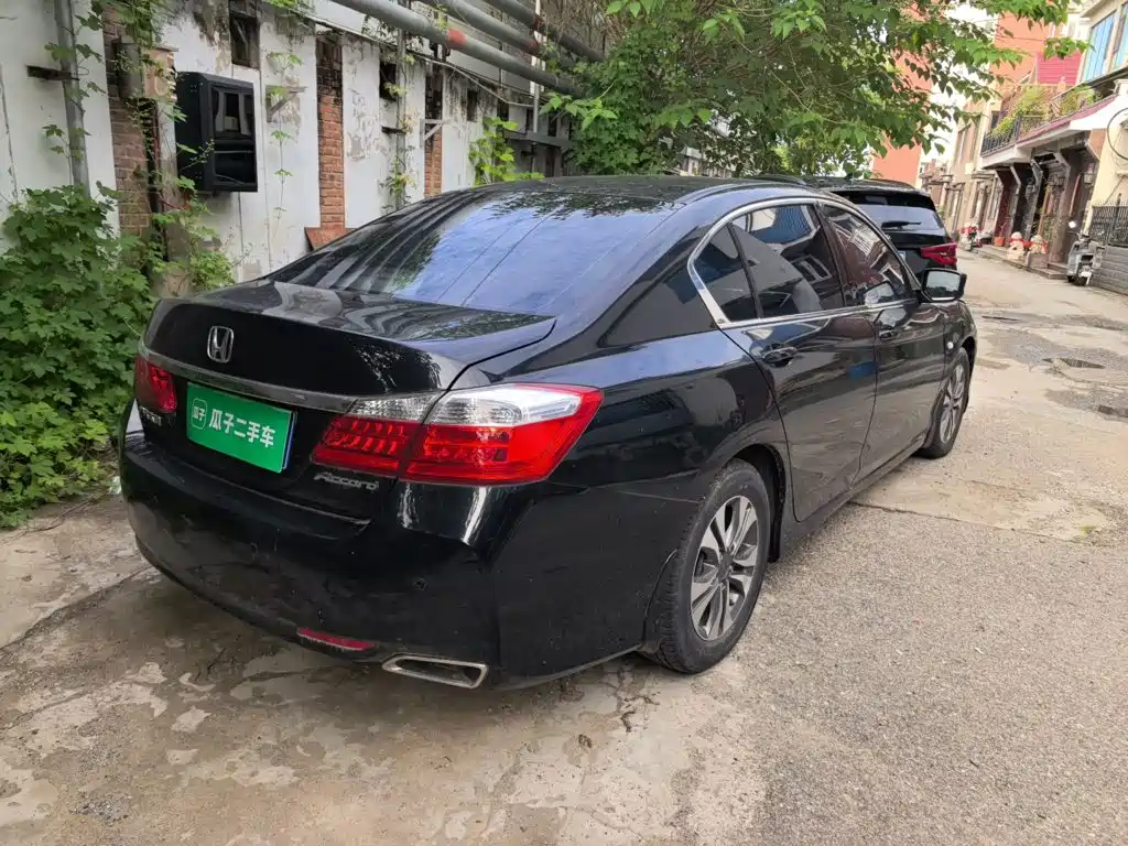 Honda Accord — миниатюра 4