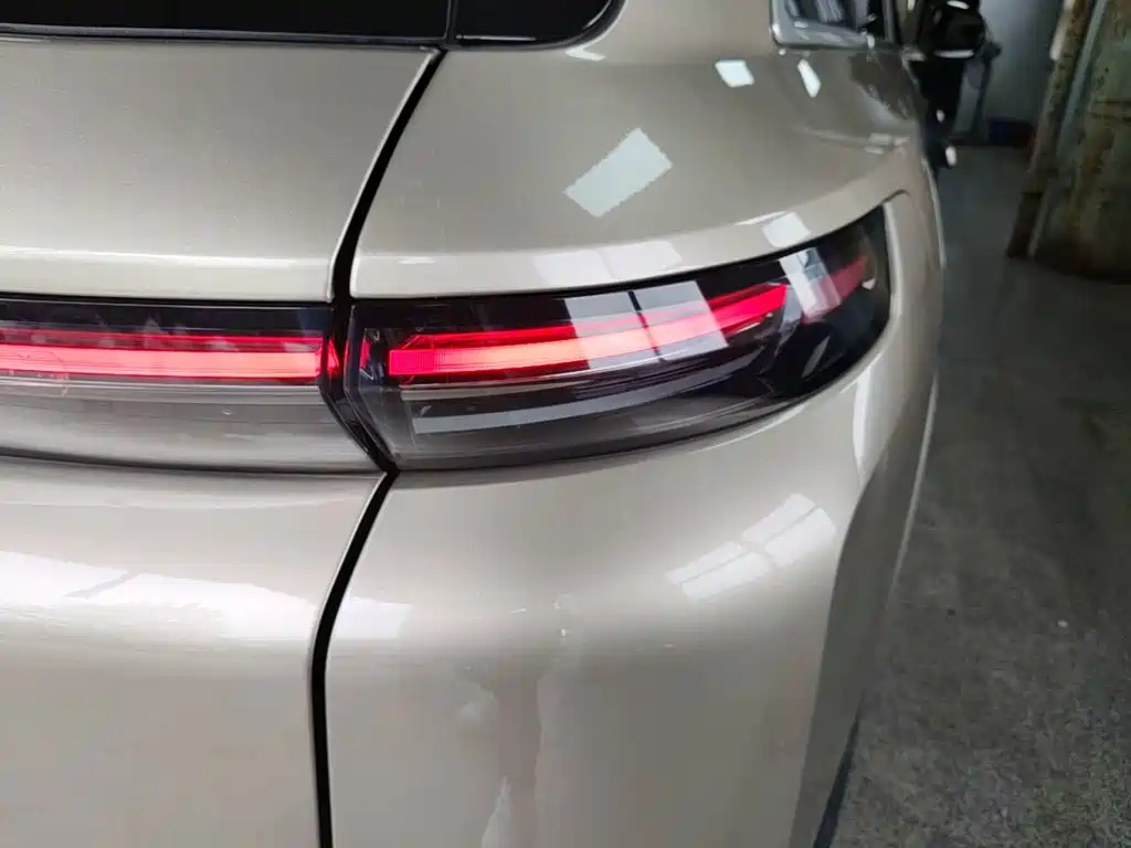 Li Auto Li L8 — миниатюра 8