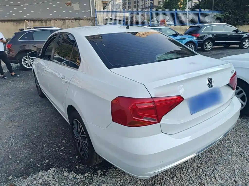 Volkswagen Jetta — миниатюра 5