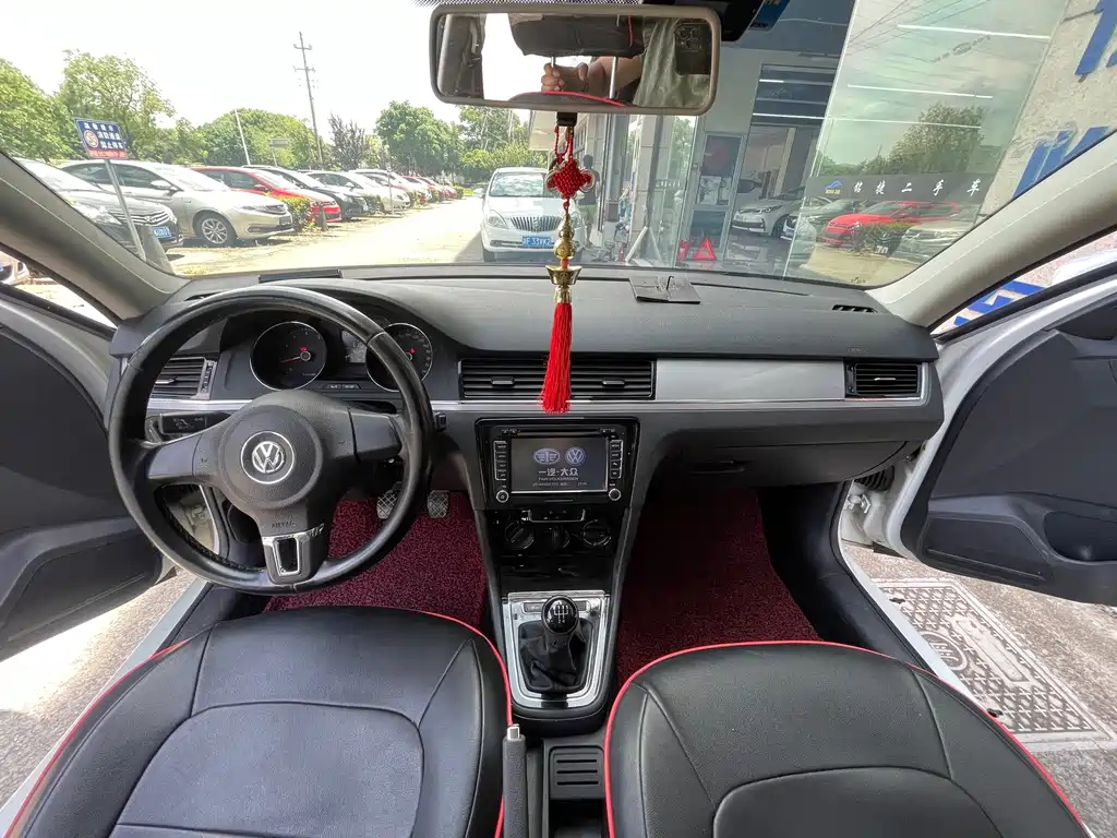 Volkswagen Bora — миниатюра 7