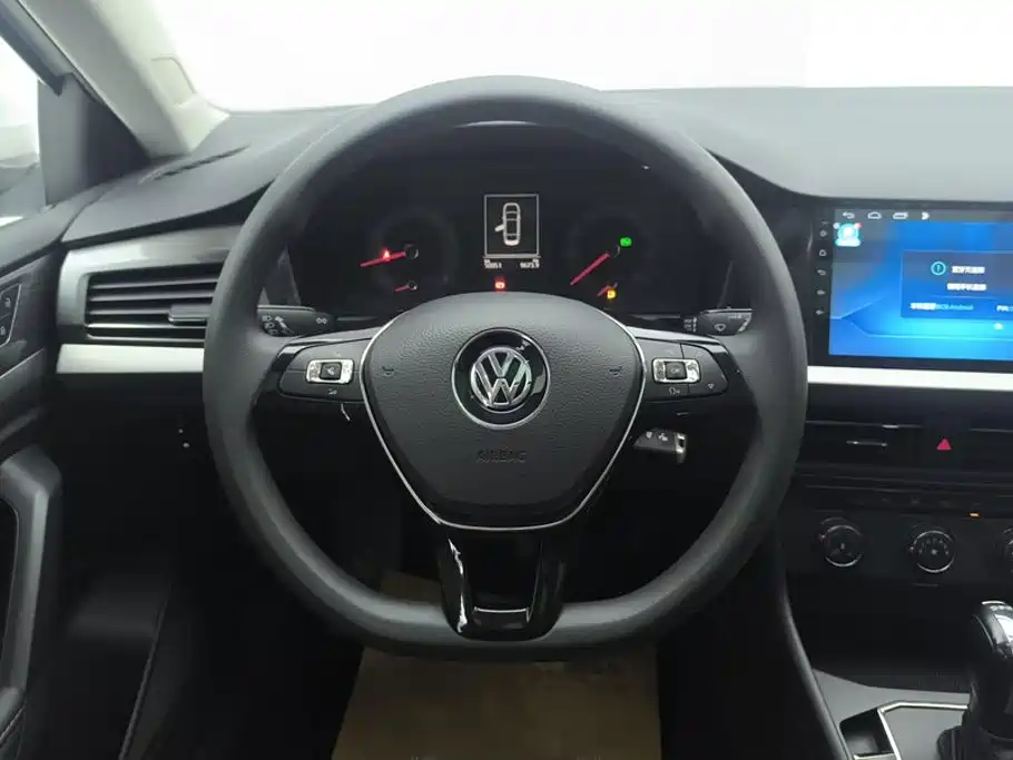 Volkswagen Lavida - фото 15