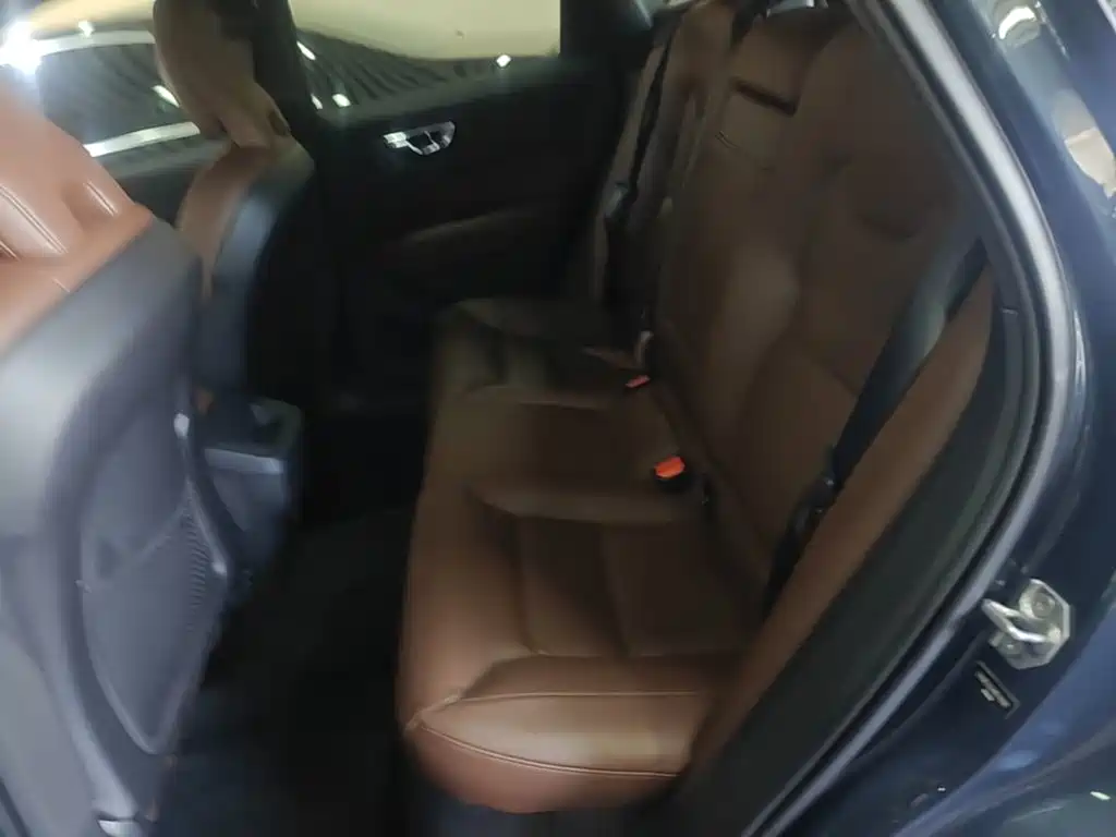 Volvo XC60 — миниатюра 17