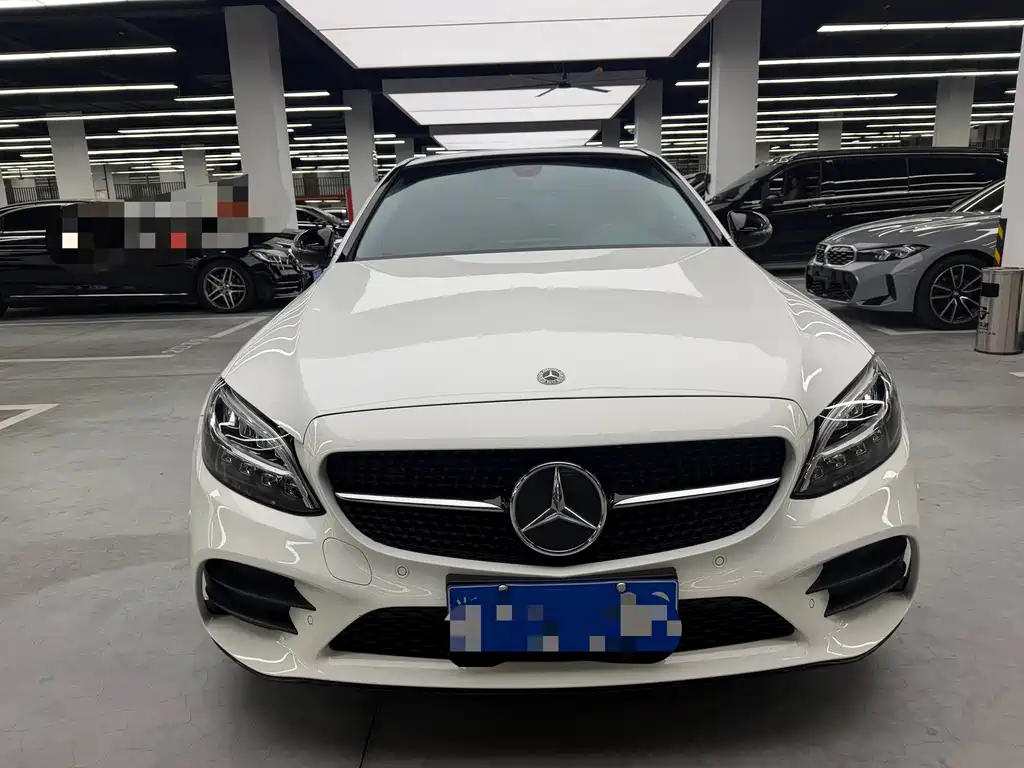 Mercedes-Benz C-Class — миниатюра 2