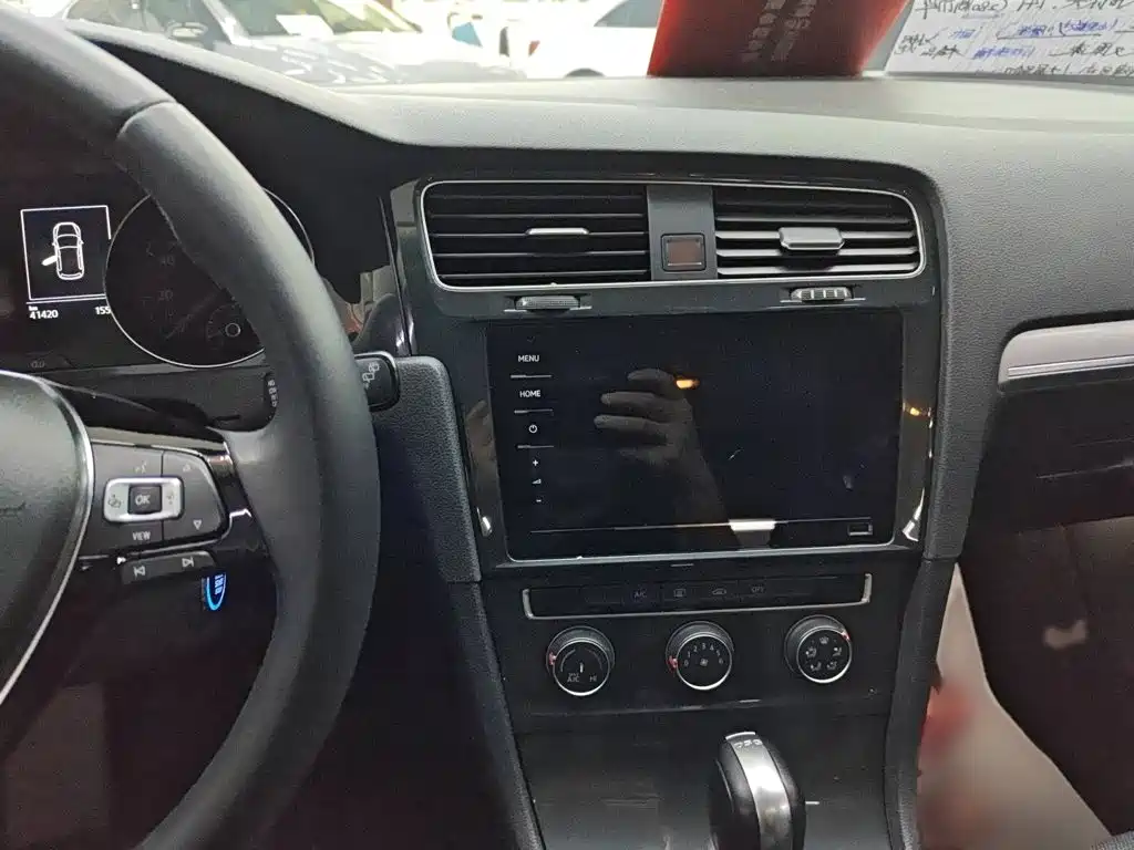 Volkswagen Golf — миниатюра 11