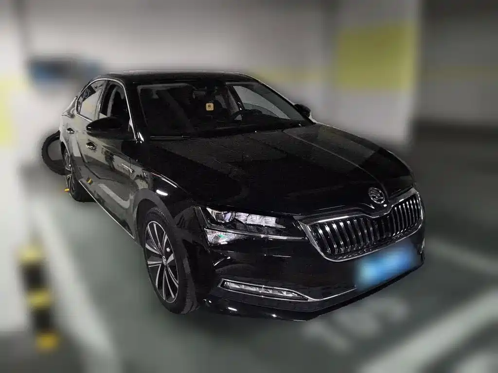 Skoda Superb — миниатюра 3