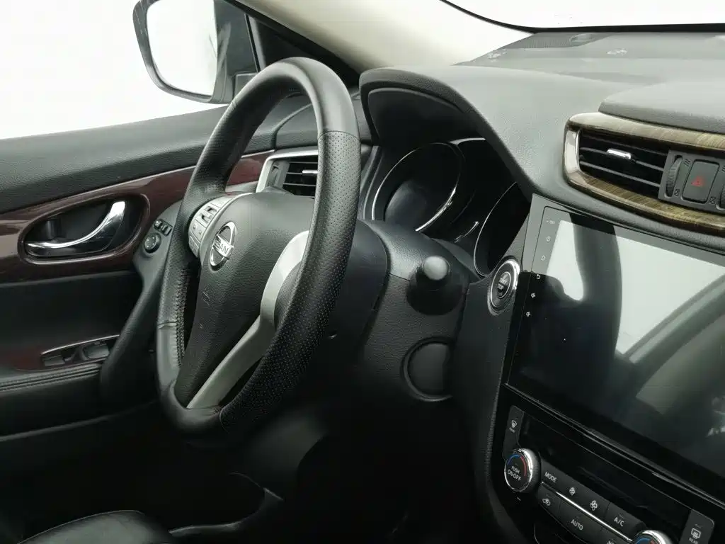 Nissan X-Trail — миниатюра 22