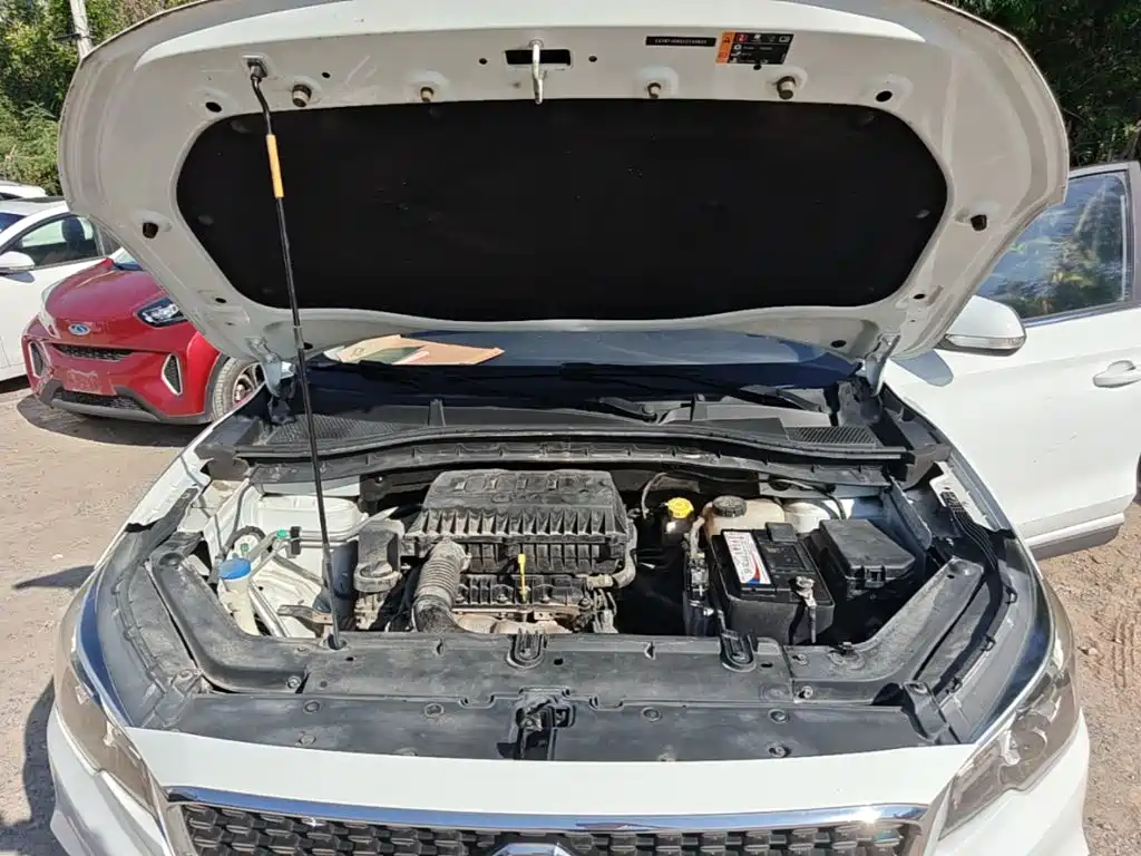 MG ZS — миниатюра 20