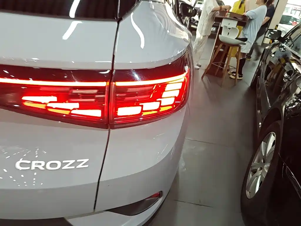 Volkswagen ID.4 Crozz — миниатюра 8