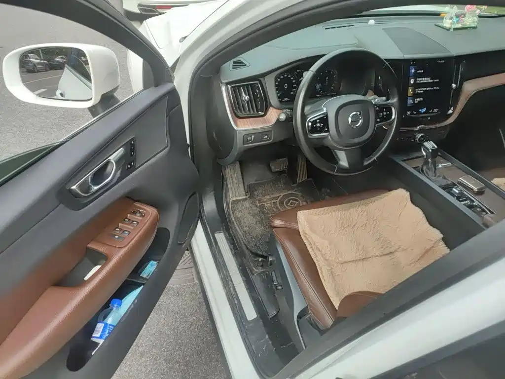 Volvo XC60 — миниатюра 14