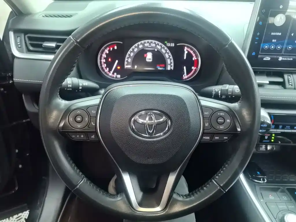 Toyota Wildlander — миниатюра 11
