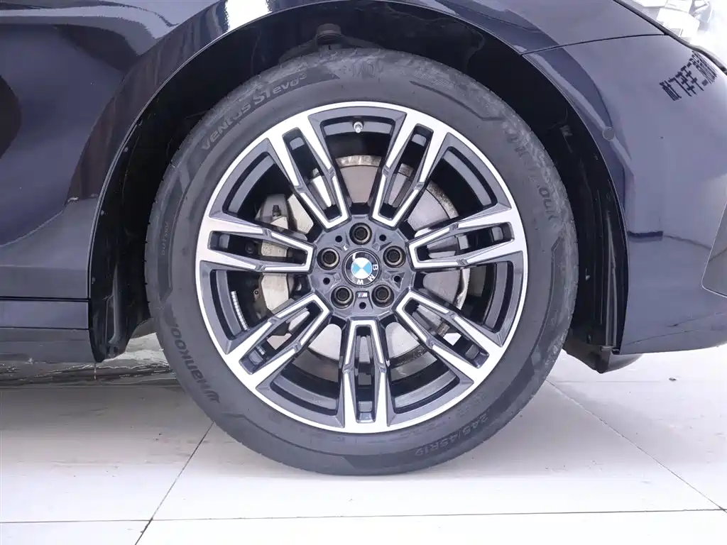 BMW 5 Series 5 2024 530Li Lead M Sport